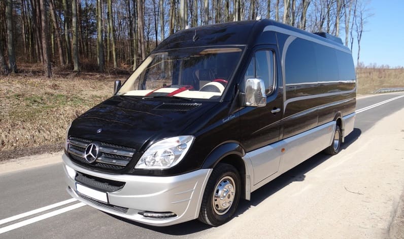 Z&uuml;rich: Bus reservation in R&uuml;ti in R&uuml;ti and Switzerland